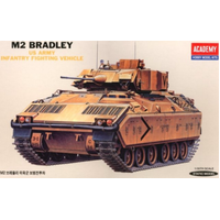  M2 Bradley IFV Plastic Model Kit  1:35 13237